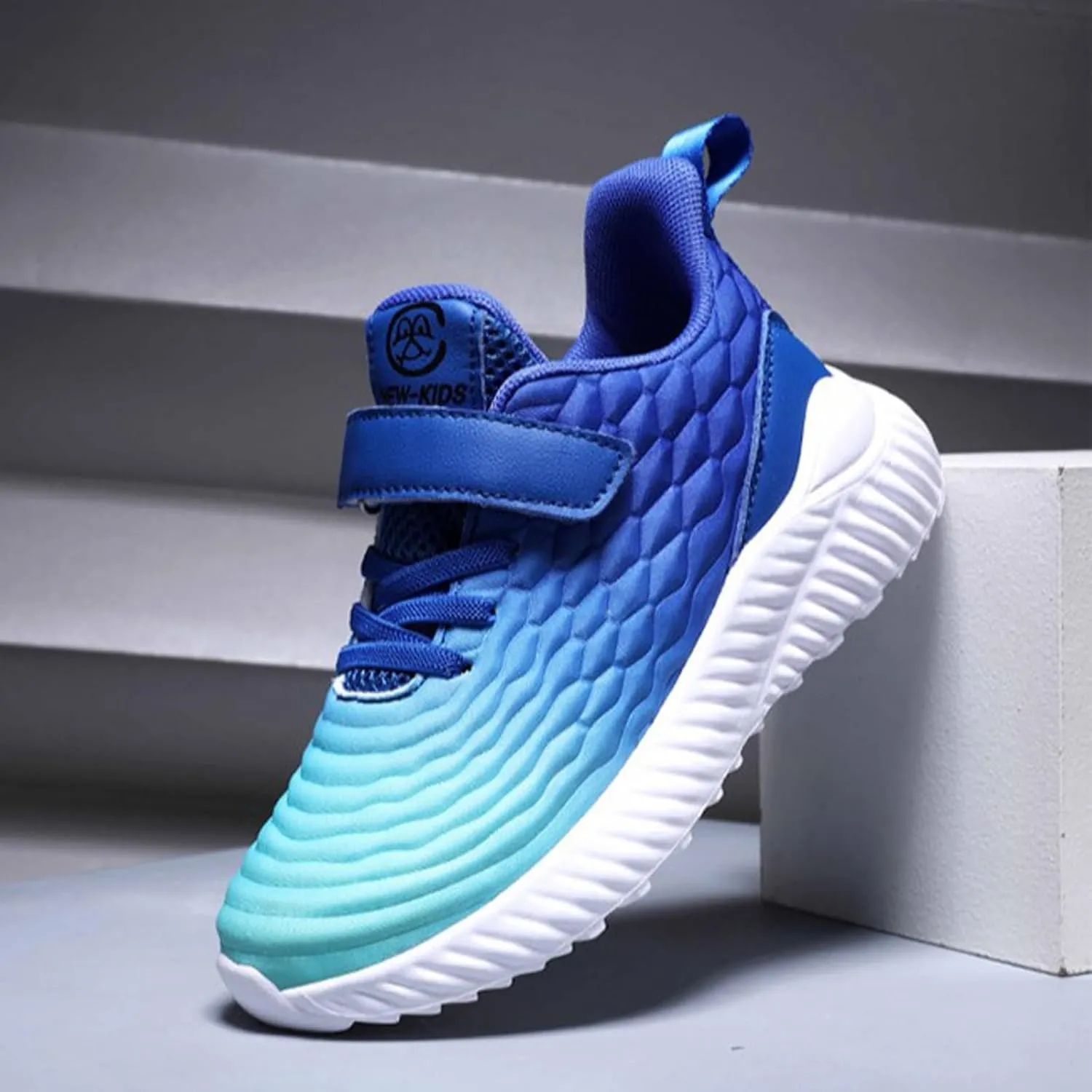 Kids Shoes Boys Girls Fashion Sneakers Breathable Lightweight Anti-Slip Athletic Footwear