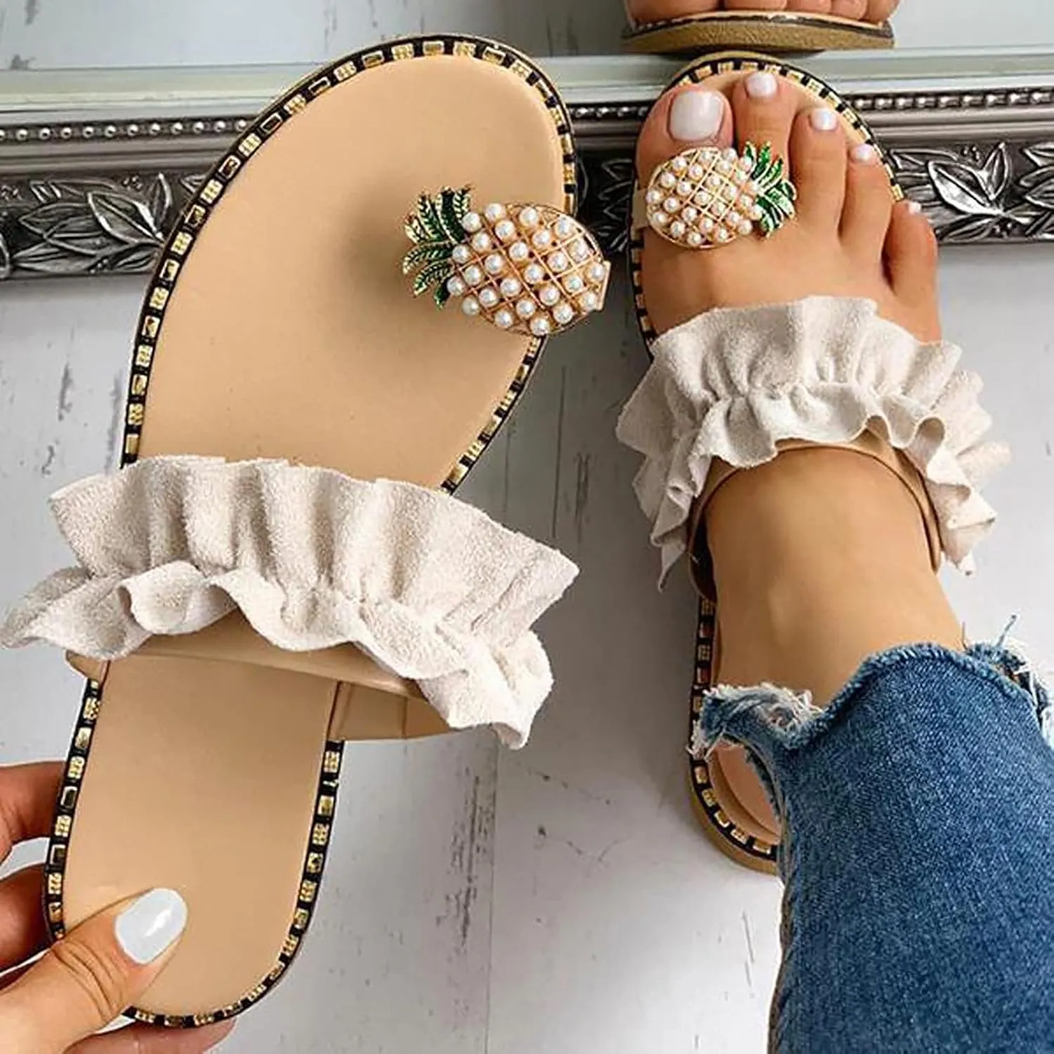 Sandals for Women Thong Bohemia Bling Rhinestone Pearl Flat Gladiator Pearls Clip Flip Flops, Sweet Cute Boho Casual Home Beach Ruffle Trim Ring Slip on Slippers Open Toe Dress Shoes