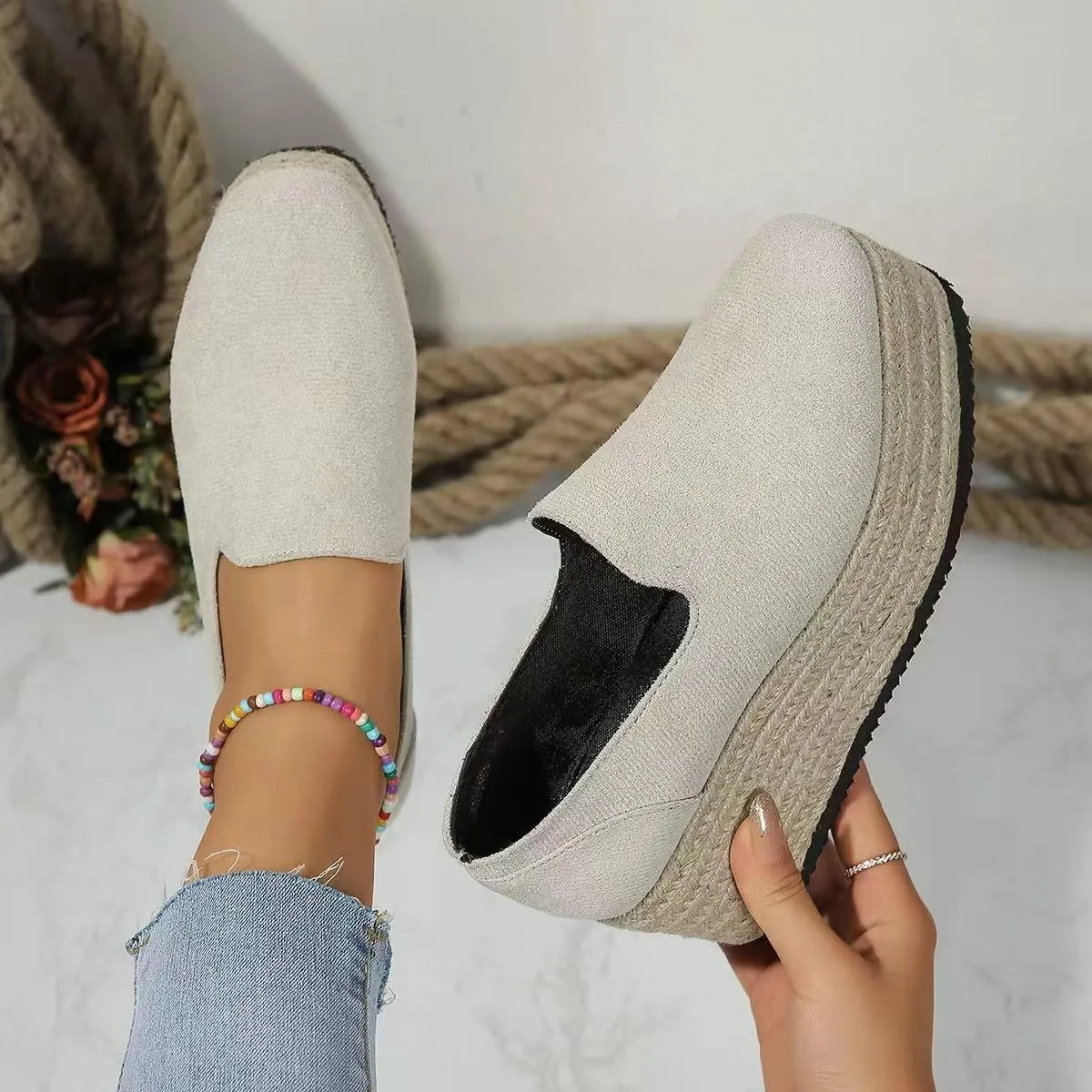Womens Slip On Shoes Casual Platform Women's Running Shoes Fashion Sneakers Casual Loafers Mid Heels Walking Shoes